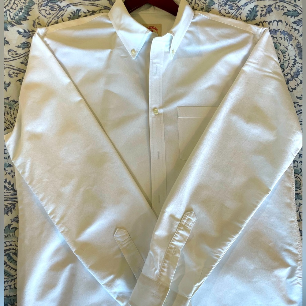 Brooks Brothers “Red Fleece” Dress Shirt. Excellent condition!
